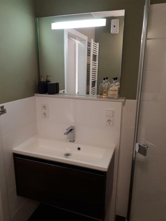 Deluxapartment Кайзерслаутерн Екстериор снимка